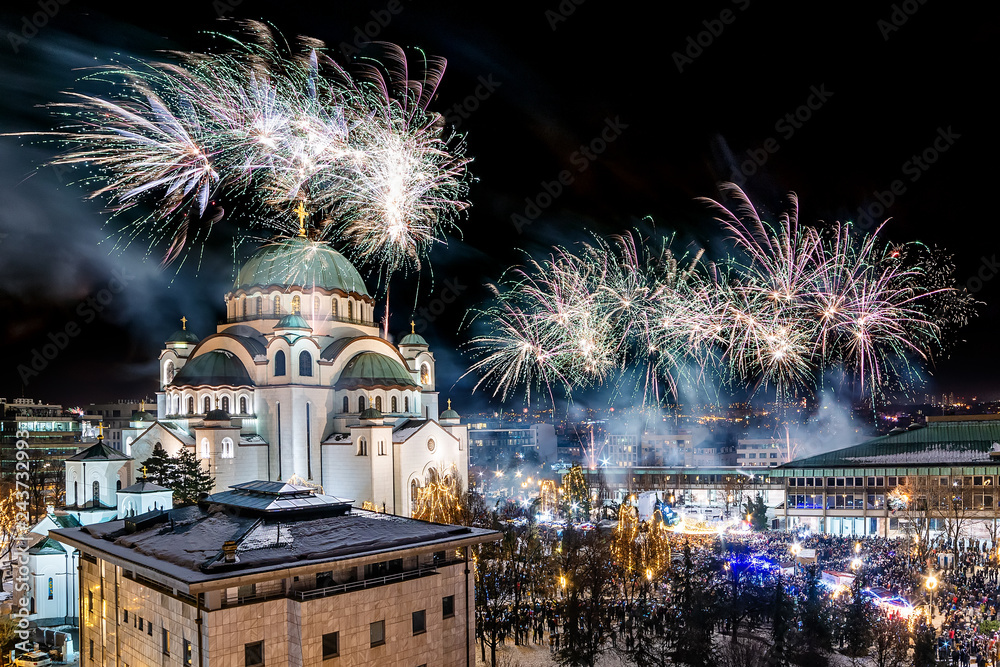 세르비아 베오그라드 부활절 불꽃축제