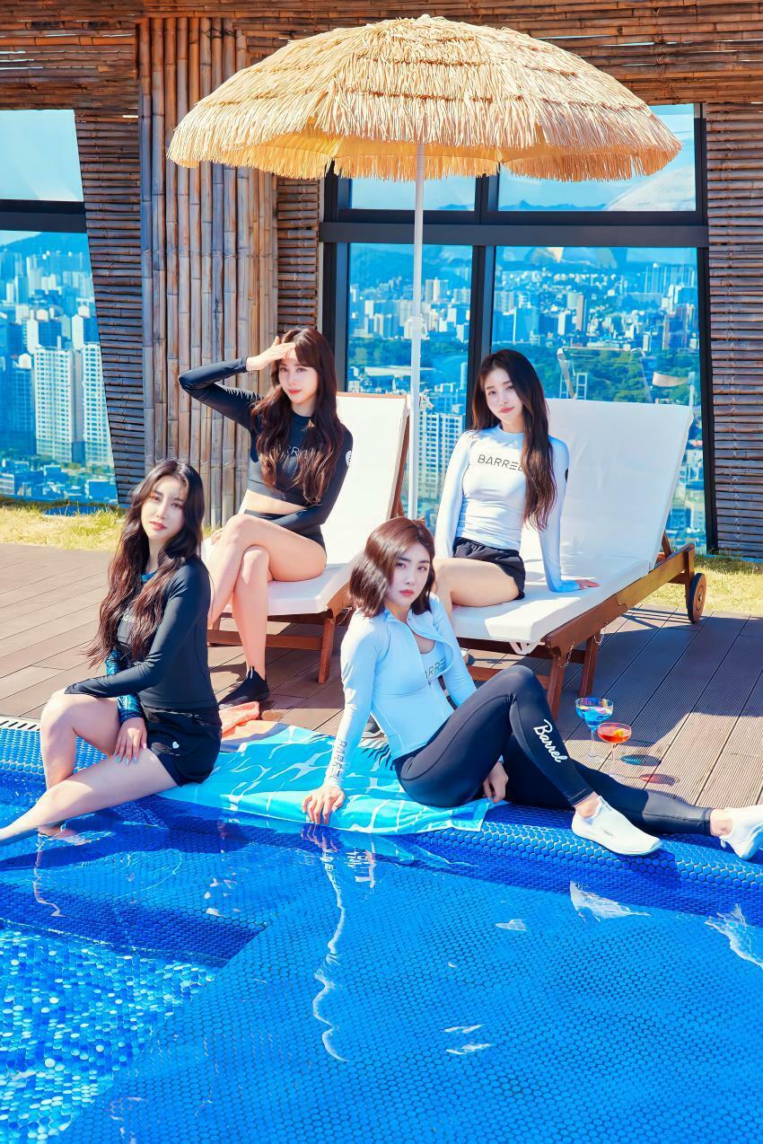  브레이브걸스 배럴 래쉬가드 화보