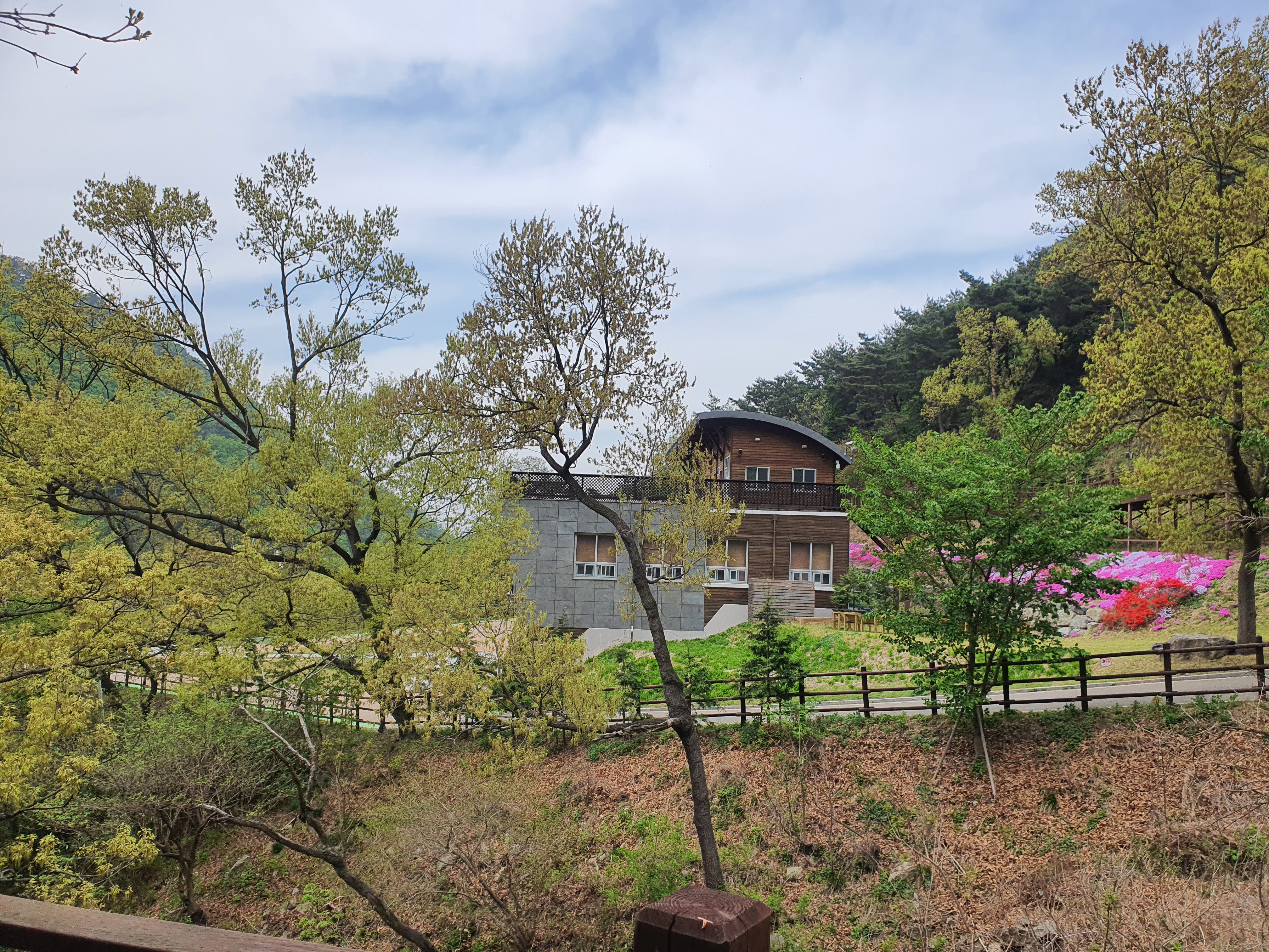 예산 여행 가볼만한 곳, 인기 여행지 베스트 10