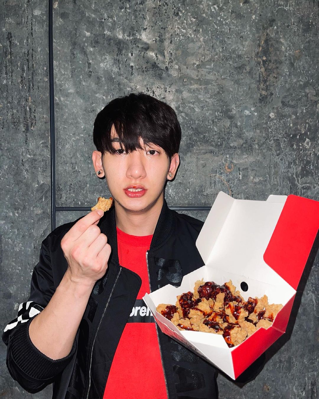 모아치킨 이미지
