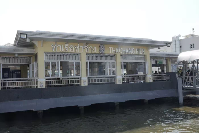 Tha_Chang_Pier