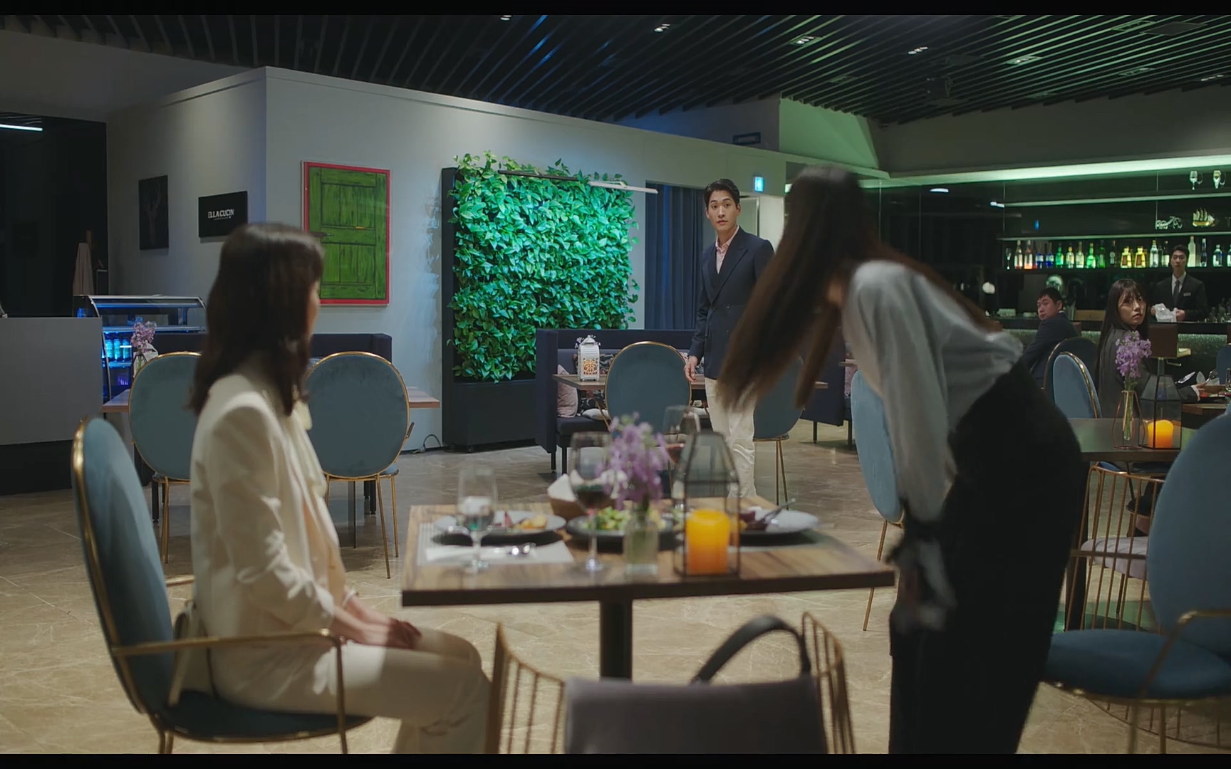 이상한 변호사 우영우.E11.220803p.NF.WEB-DL.x264.AAC-HJN.mp4_20220815_161158.225.jpg