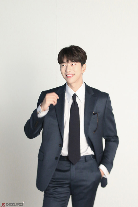  윤현민 출연확정 ! 공포 영화로 돌아오는 윤현민 인스타 / 프로필