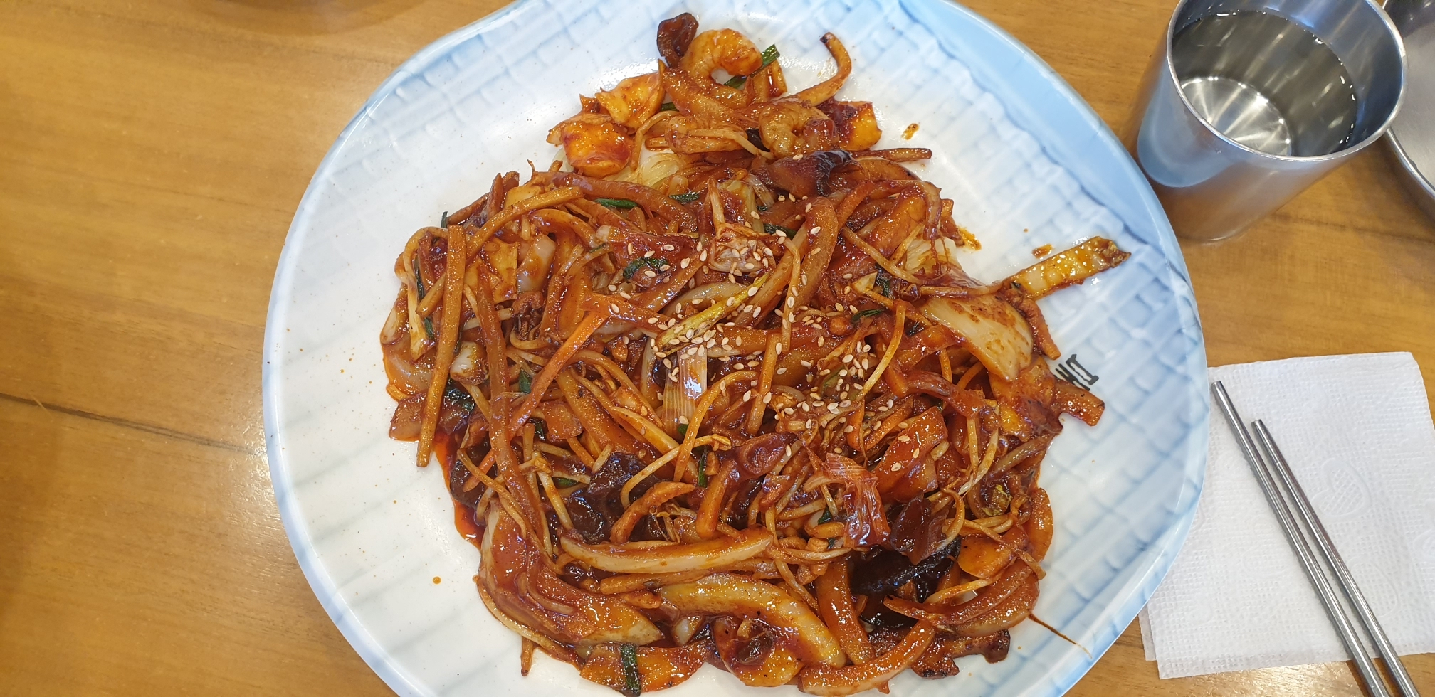  테크노폴리스 중국집 취홍 짜장면과 칼칼한 야끼우동