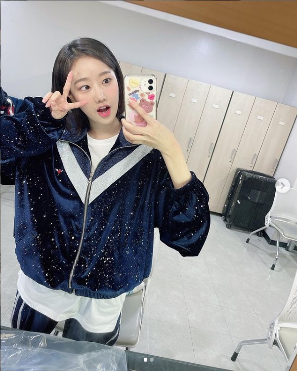  에이프릴 이나은 / 인스타그램 츄리닝 / 이나은