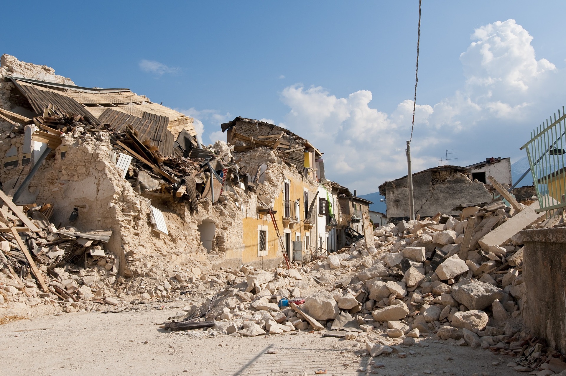 지진 : 땅을 흔드는 힘&#44; 지진의 영향