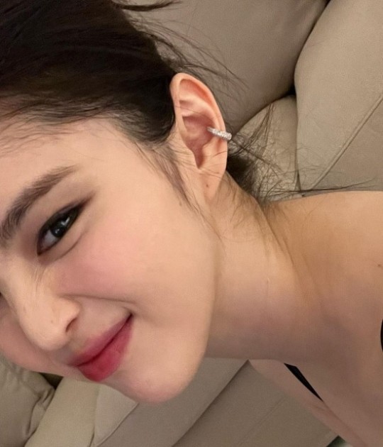  한소희, 인간 섹시 그 자체! 이렇게 귀엽고 섹시하다니 [사진]