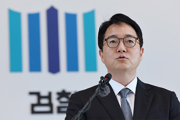 심우정.