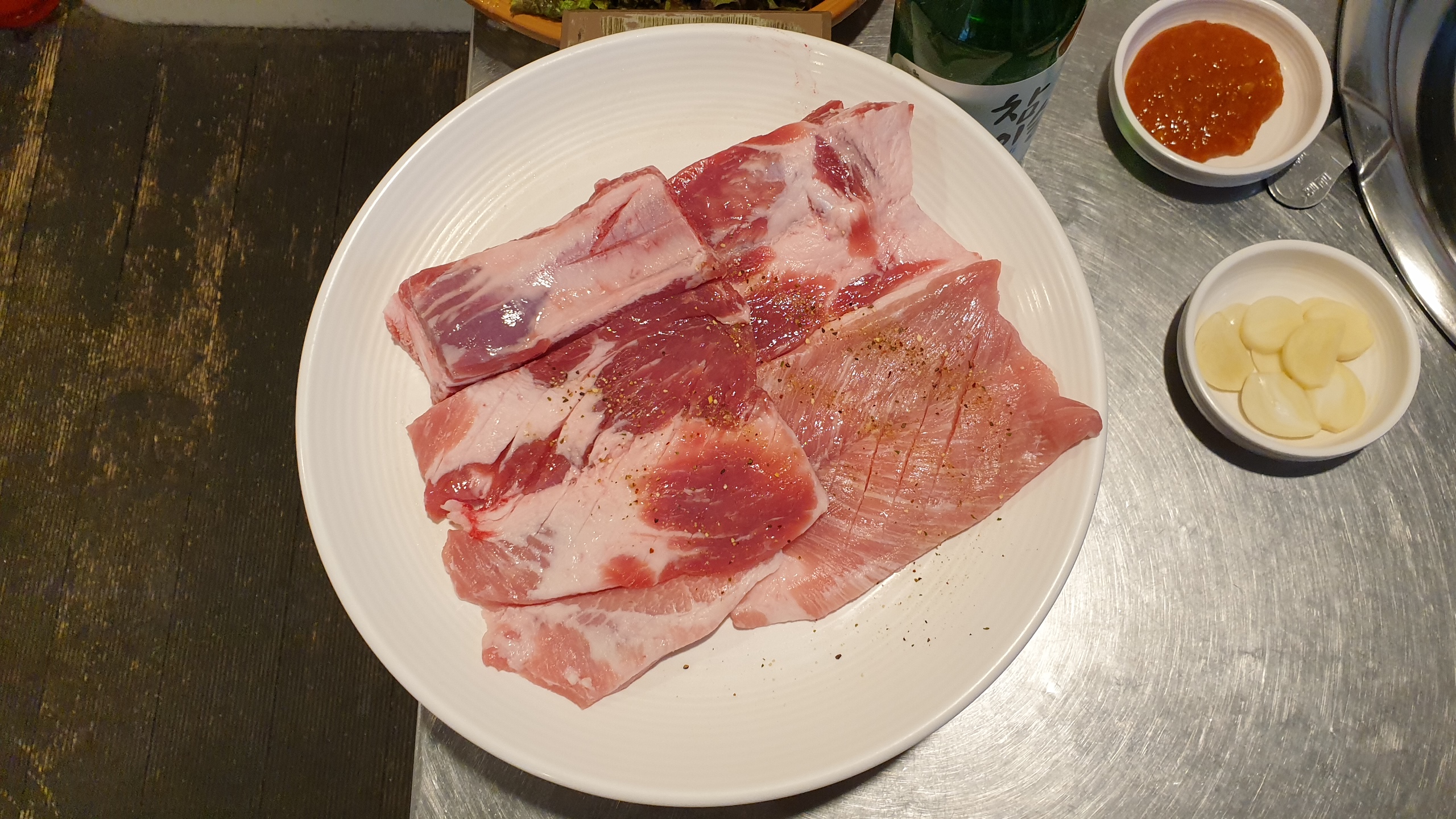  속초를 찾게되는 돼지생갈비맛, 현지인 맛집으로 유명한 송가네갈비촌