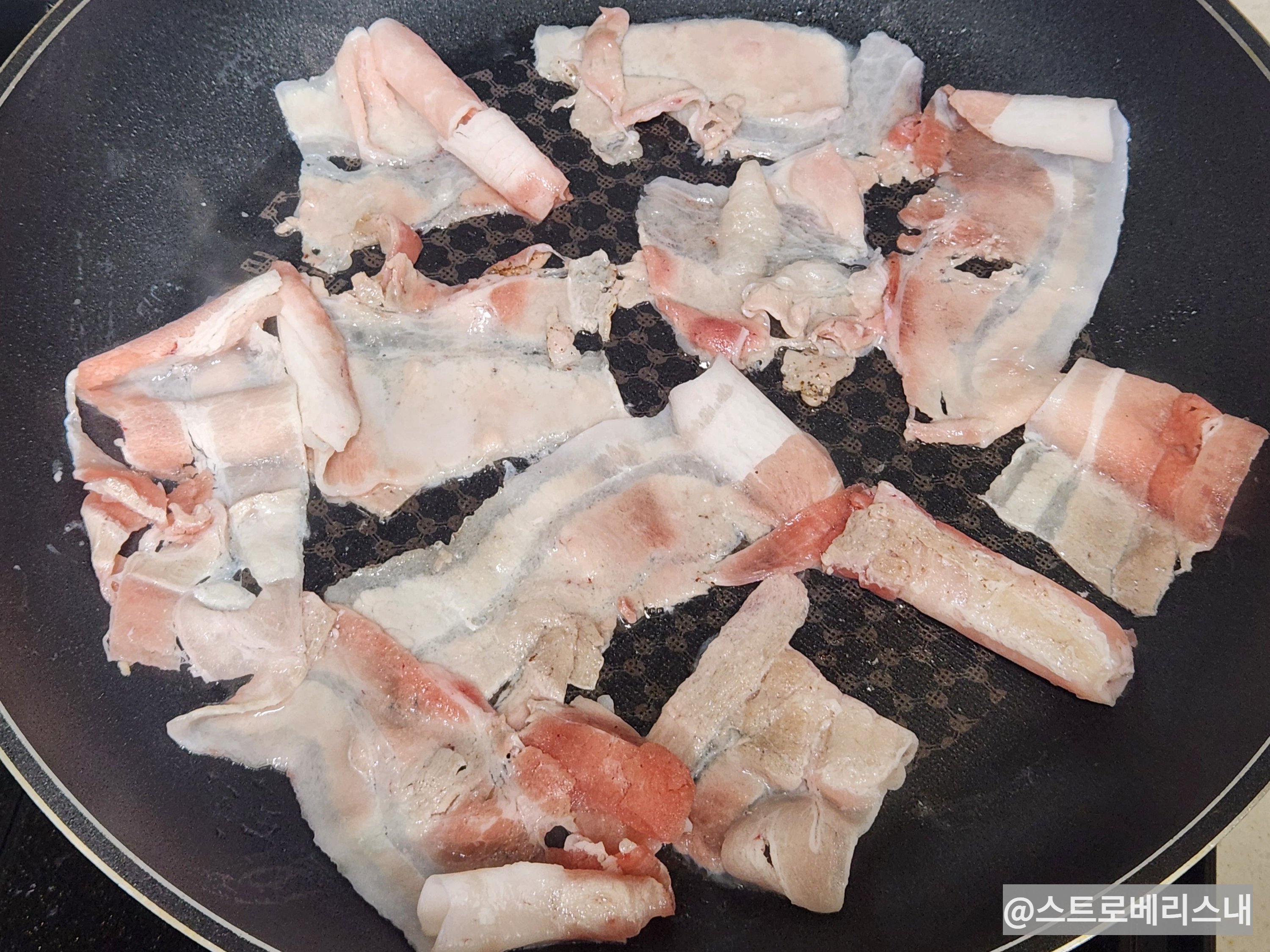 대패삼겹살 굽기