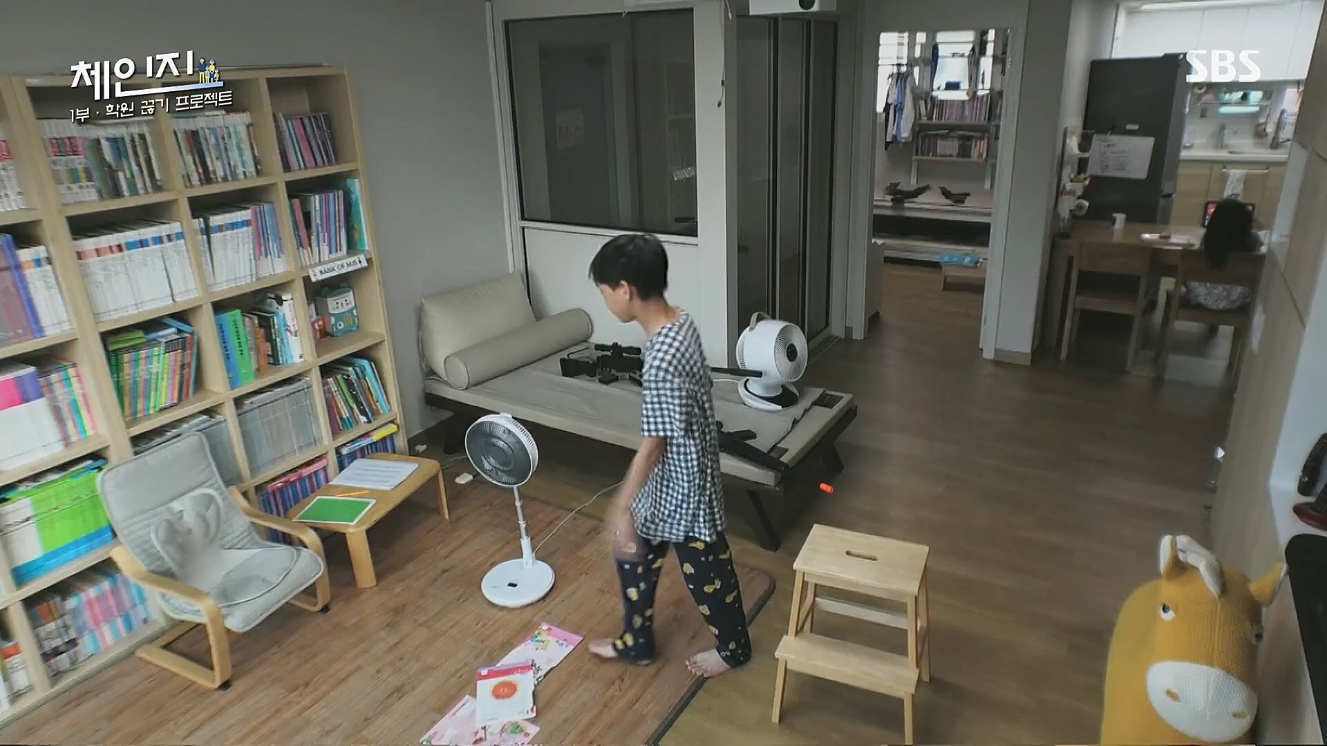 SBS 스페셜.E649.230101p.H264-F1RST.mp4_20230115_133723.664.jpg