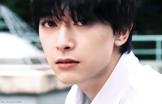 요시자와 료 吉沢亮 gif