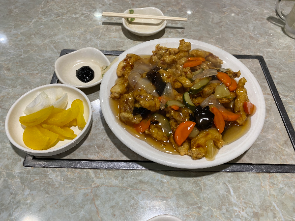 한국 음식점&#44; 남대문의 탕수육