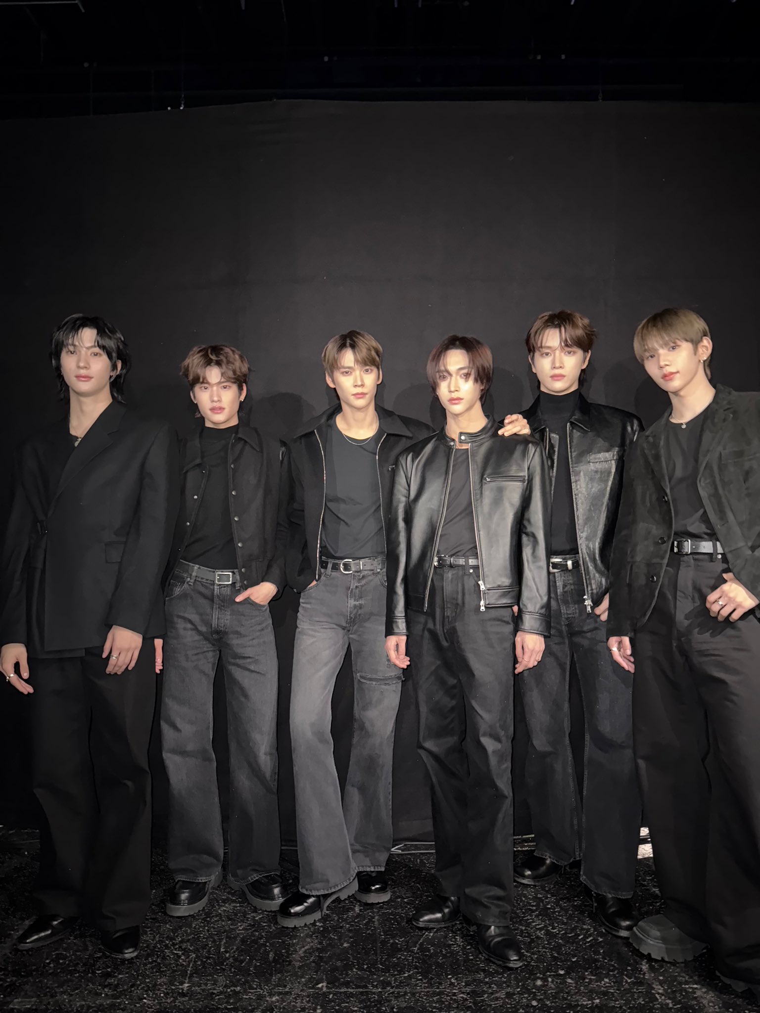 20241001케이콘트위터공계가족사진