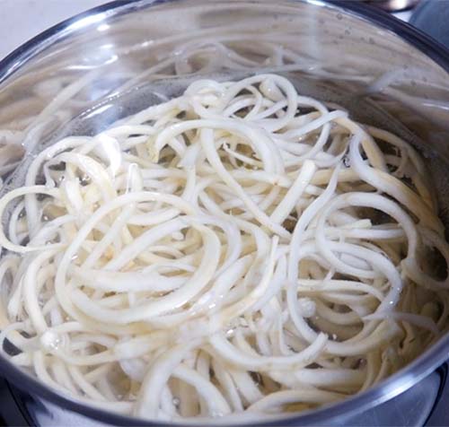 2024년 설날 음식 : 7. 도라지나물 맛있게 만드는 법 2. 도라지 데치기