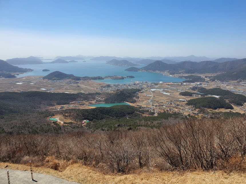 계룡산-정상에서본-거제도-한려해상-풍경