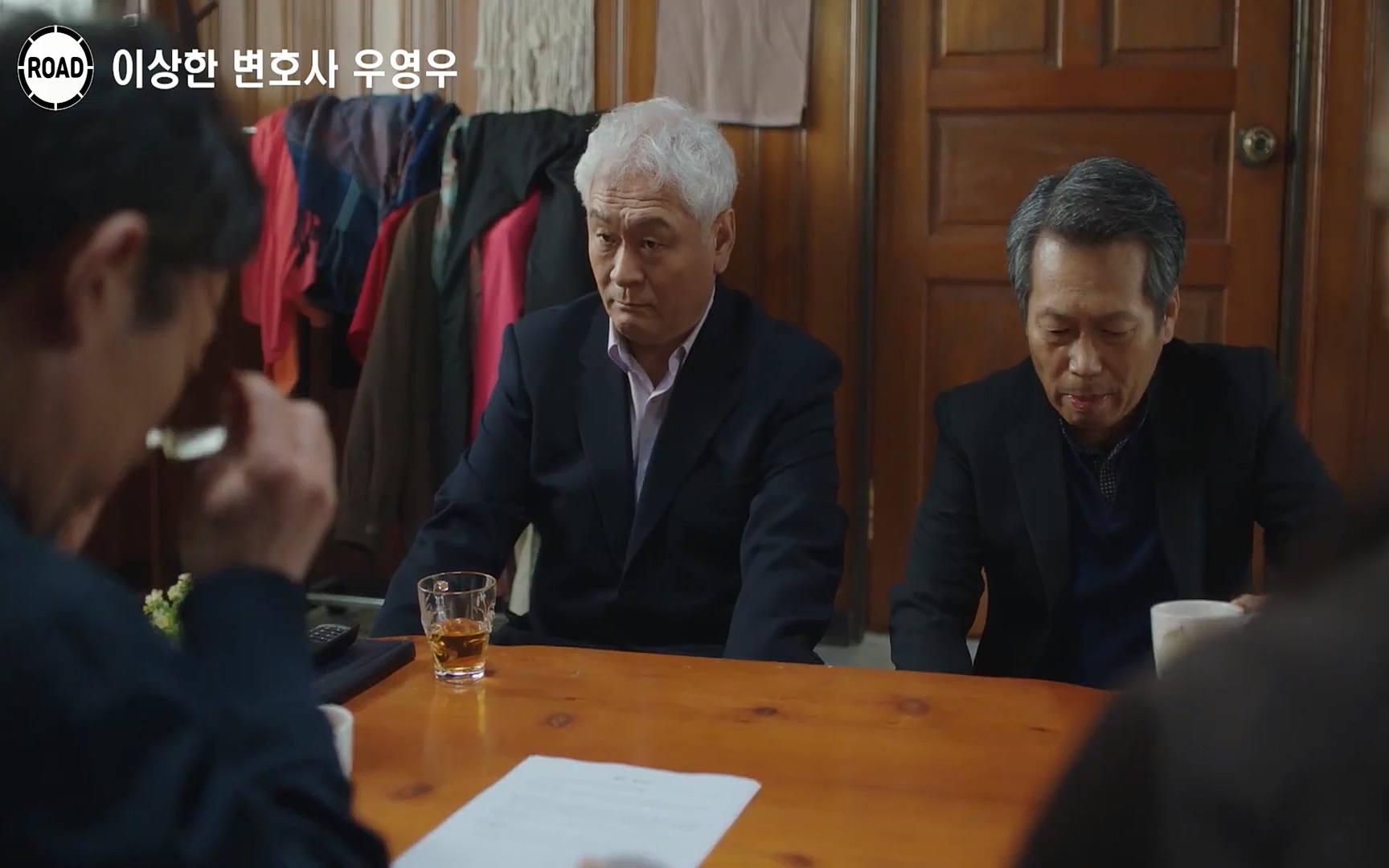 신선한 소재와 깔끔한 전개, 아름다운 결말로 시청율 신기록 세우며 전 세계인의 마음을 울린??이상한 변호사 우영우??시즌1, 《1~16화》 한방에 몰아보기.mp4_20220824_140914.085.jpg