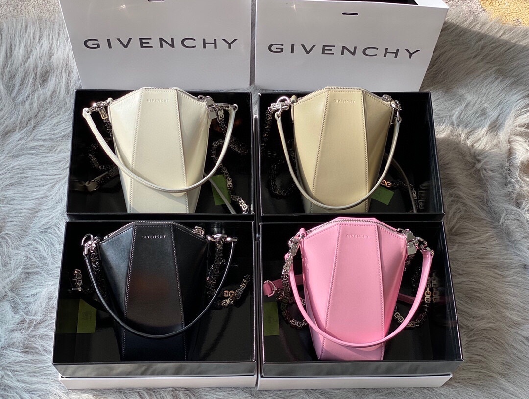  [GIVENCHY] 지방시 복스 가죽 안티고나 버티컬 백팩 BBU01RB14Y (4 COLOR)