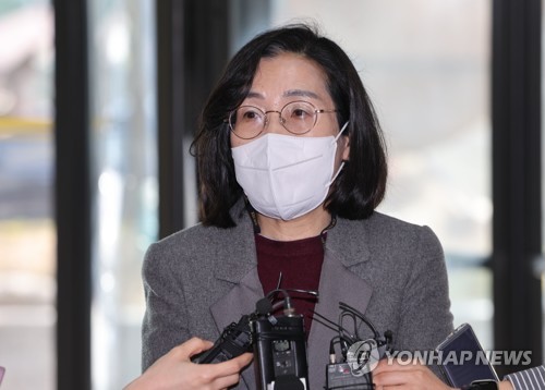  김현숙 여가부 장관 칼럼 논란, 성인지 예산, 국방예산 수준 증가. 잘못된 인식