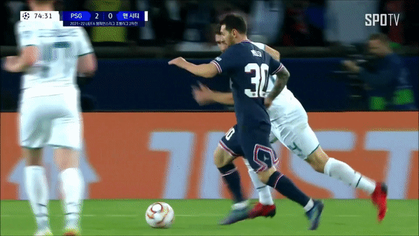  메시, PSG 데뷔골 움짤.gif (챔스 맨시티전)