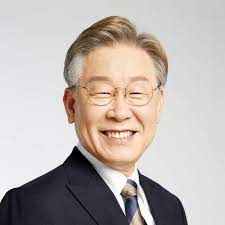  이재명 '대장동' 파상 공세에 주춤, 이낙연은 맹추격