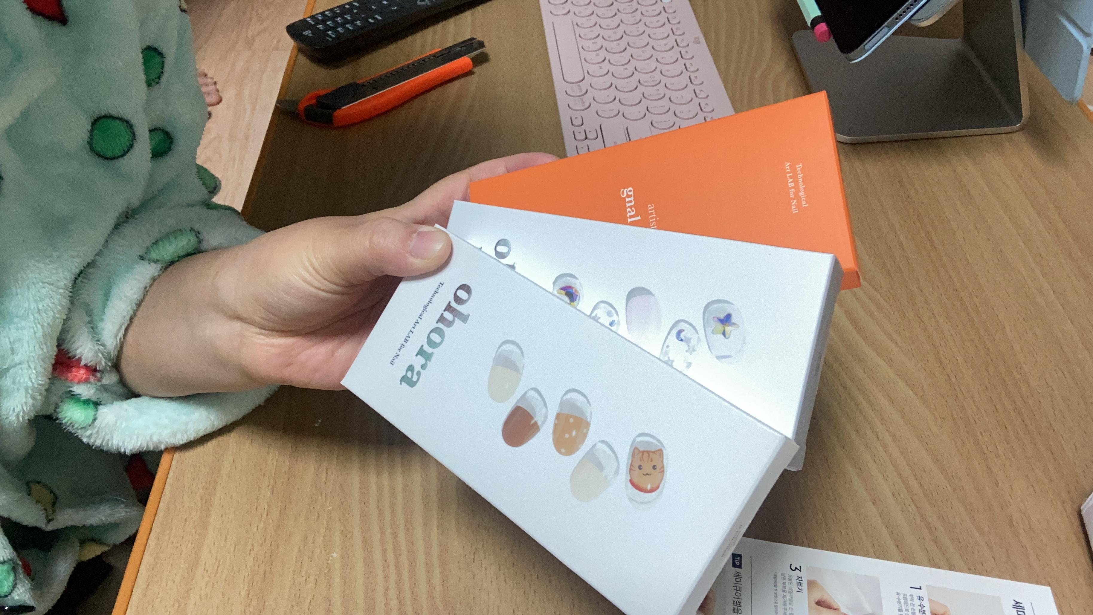  오호라 젤네일 사용후기 똥손도 금손처럼 뚝딱!