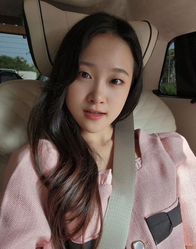 김다현