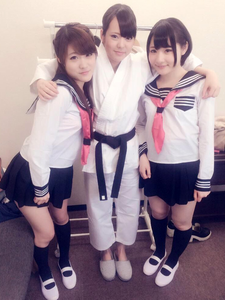 미나미_나나_미키무라_히나_Nana_Minami_南菜々