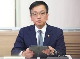 최상목 권한대행 프로필 