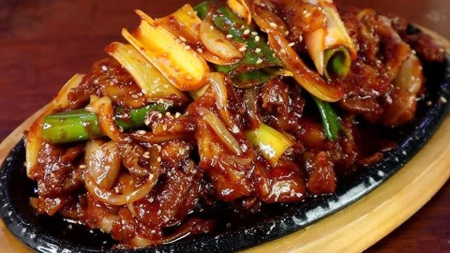 제육볶음덮밥