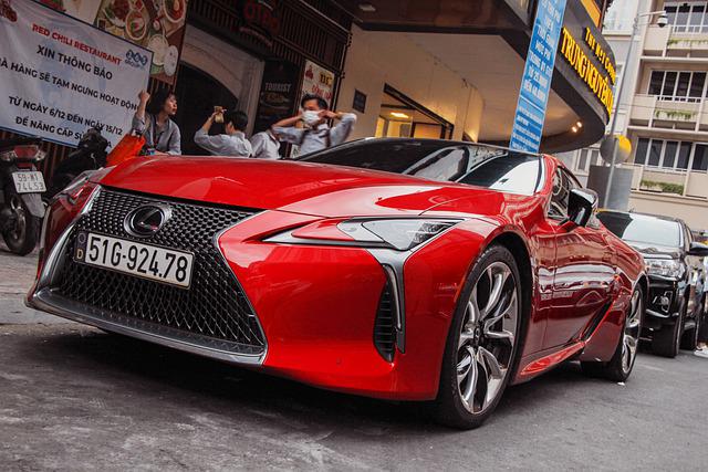  제조사별 특징 – 좋은 성능, 럭셔리한 자동차 렉서스 Lexus