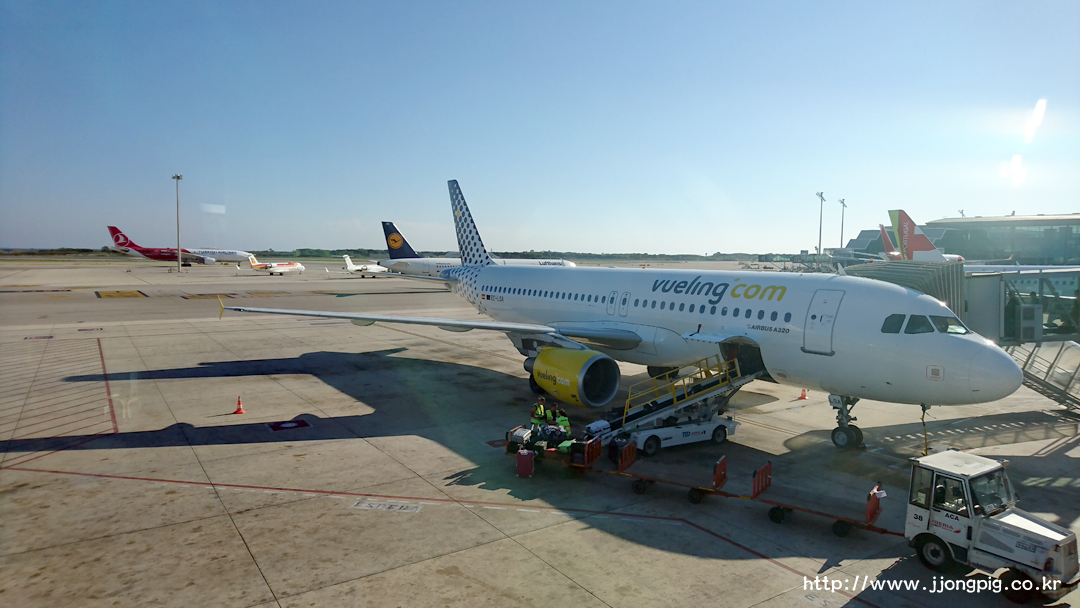 부엘링 Vueling VY VLG EC-LSA A320-200 Airbus A320-200 A320 바르셀로나 Barcelona - El Prat 바르셀로나 Barcelona BCN LEBL