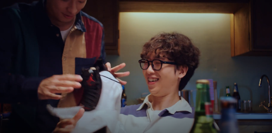 가사 해석 아무 노래 MV 9