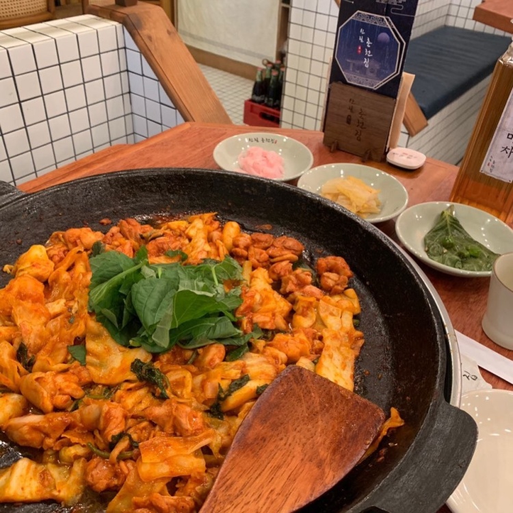 줄서는식당 구로디지털단지역 구디단 구디 맛집 서경석 추천 치즈 폭포 항아리숙성 닭갈비와 삼겹살과 닭갈비 콜라보 삼겹닭갈비 맛있는 곳 소개