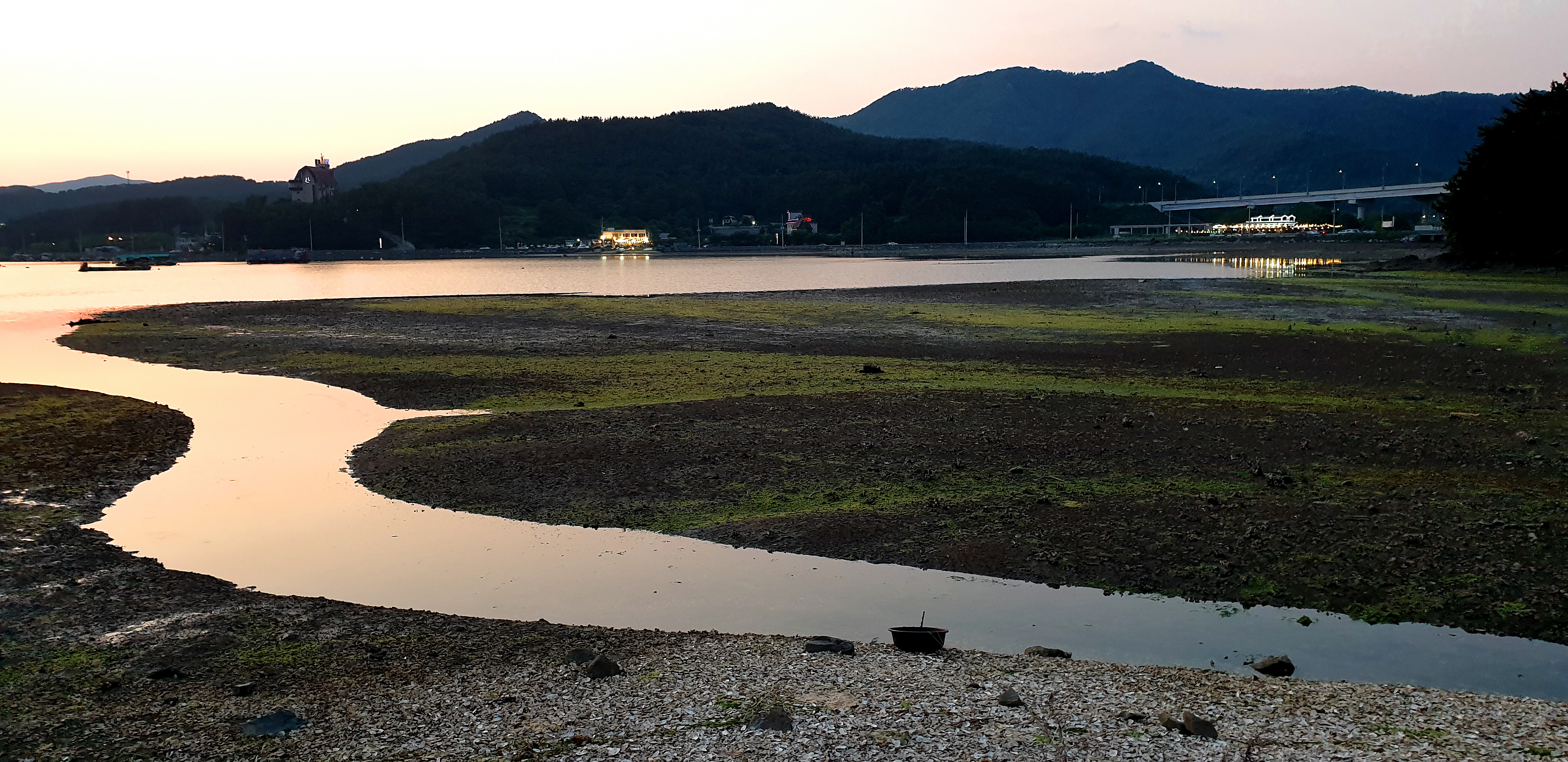 반동초등학교 이미지
