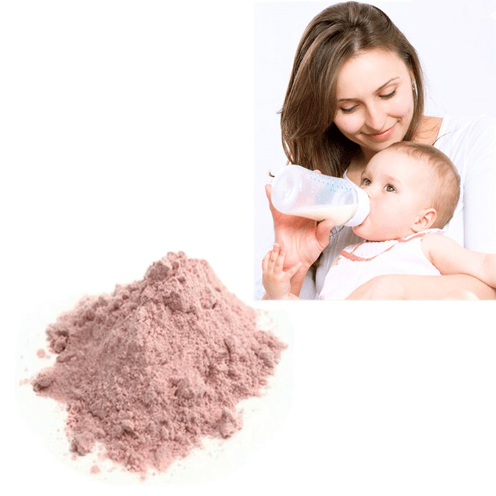 락토페린-분말-가루가-포함된-모유를-신생아에게-먹이는-여성