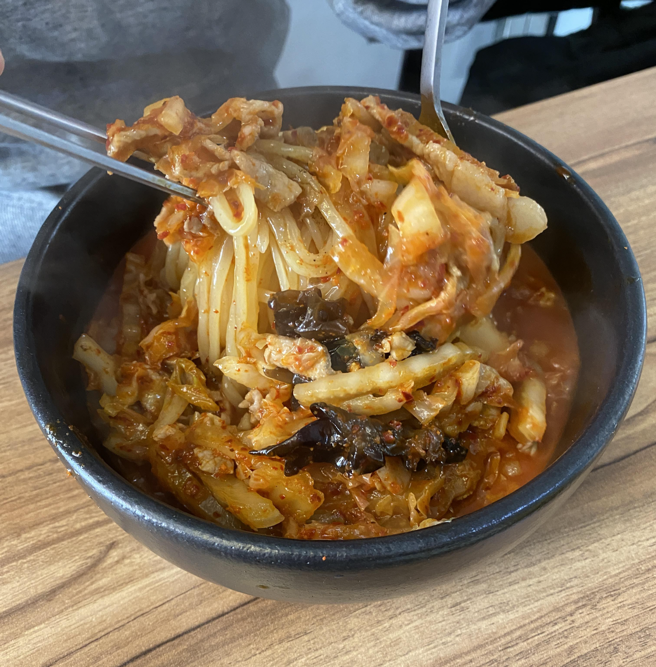  새로운 고기 짬뽕 뚝짬 뚝배기 짬뽕 맛집 찾았다 내 사랑