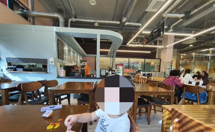 매직월드-카페-내부-모습