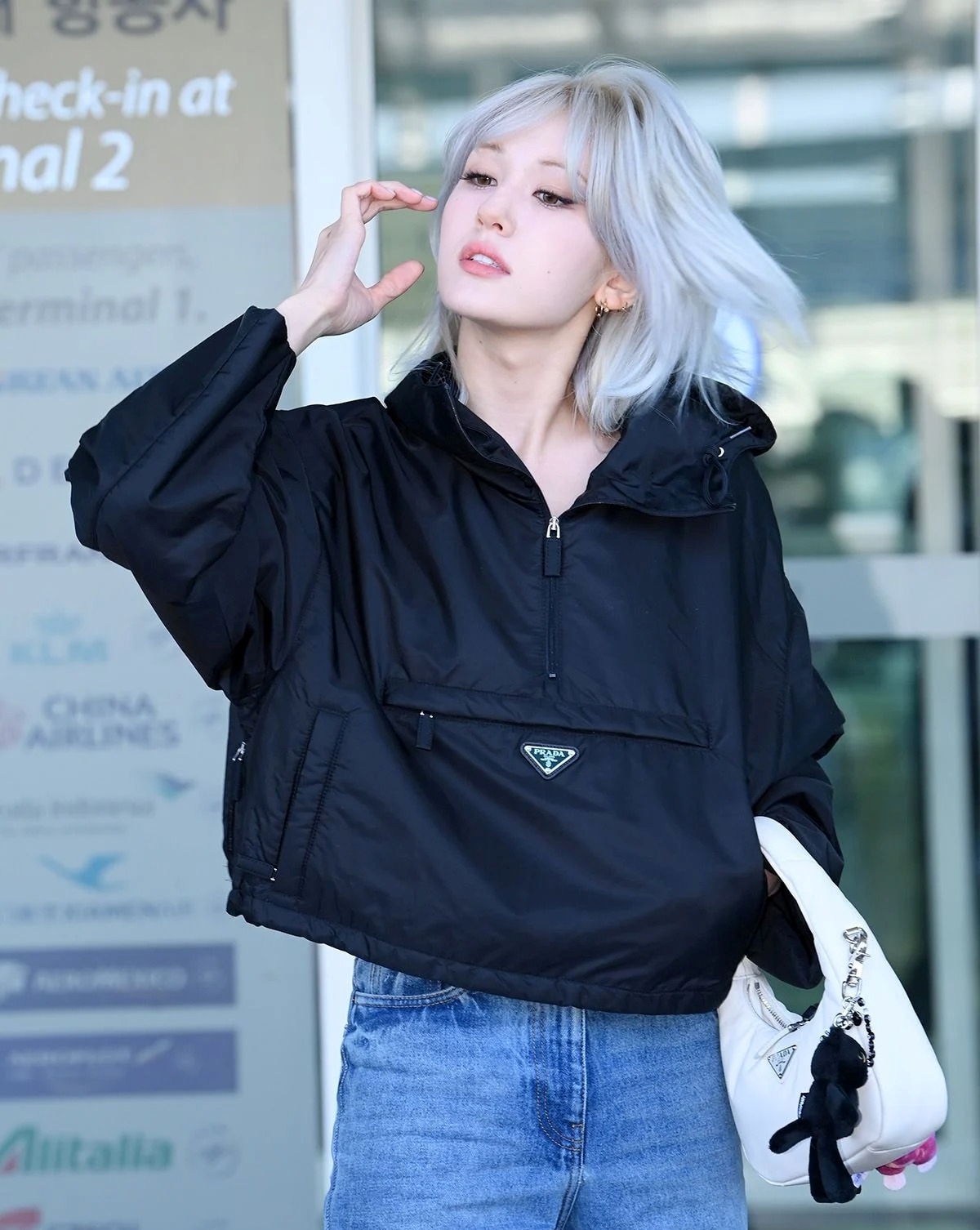  밀라노에서 힙한 잘생쁨 미모 뽐낸 전소미