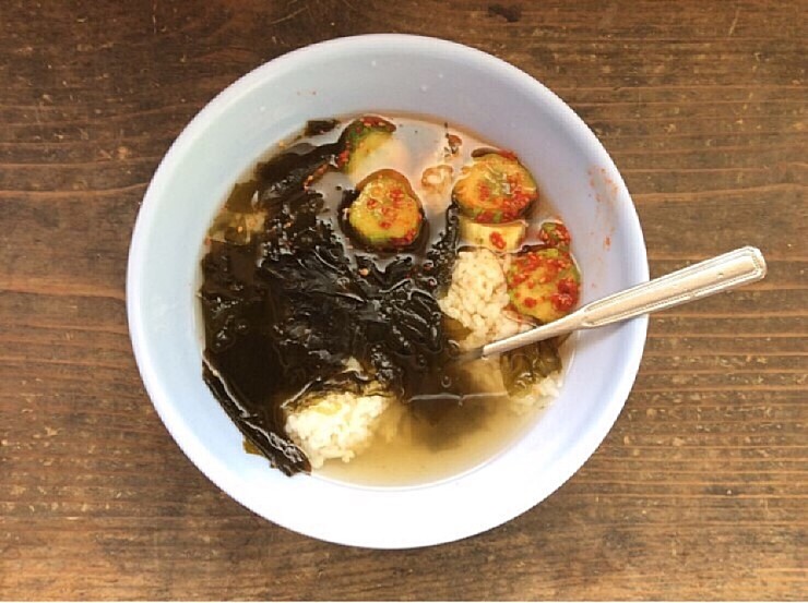  밥은 정성이다.