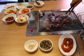 양갈비 양꼬치  양고기  멘보샤