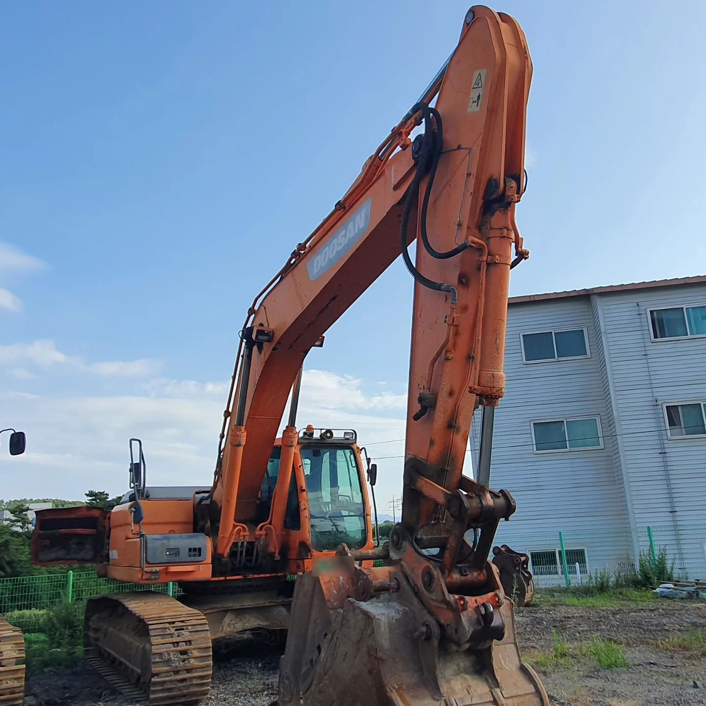 두산 DOOSAN DX300LC 모델 2011년식 5400만원 판매합니다