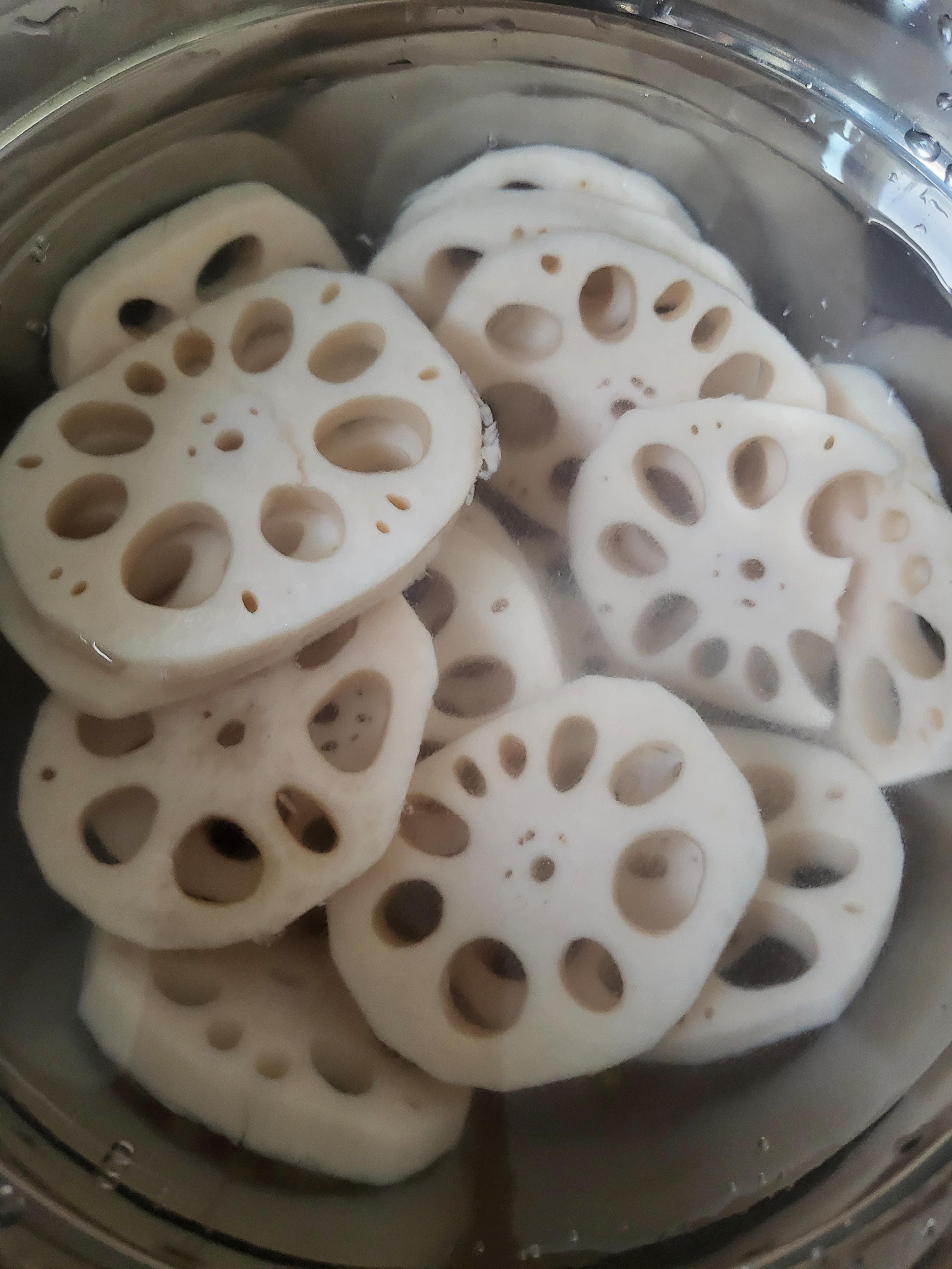 연근_큐브_연근이유식_닭고기_연근_연두부죽