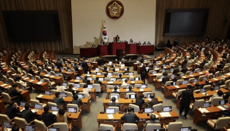  필리버스터란 무엇인가? 그 유래와 한국의 무제한 토론 사례