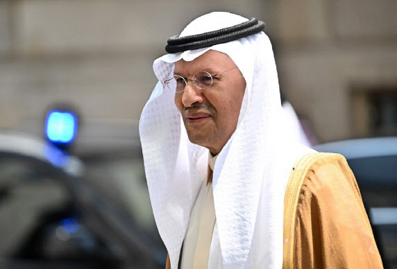 사우디 아라비아&#44; 독자적인 원유 감산 지속