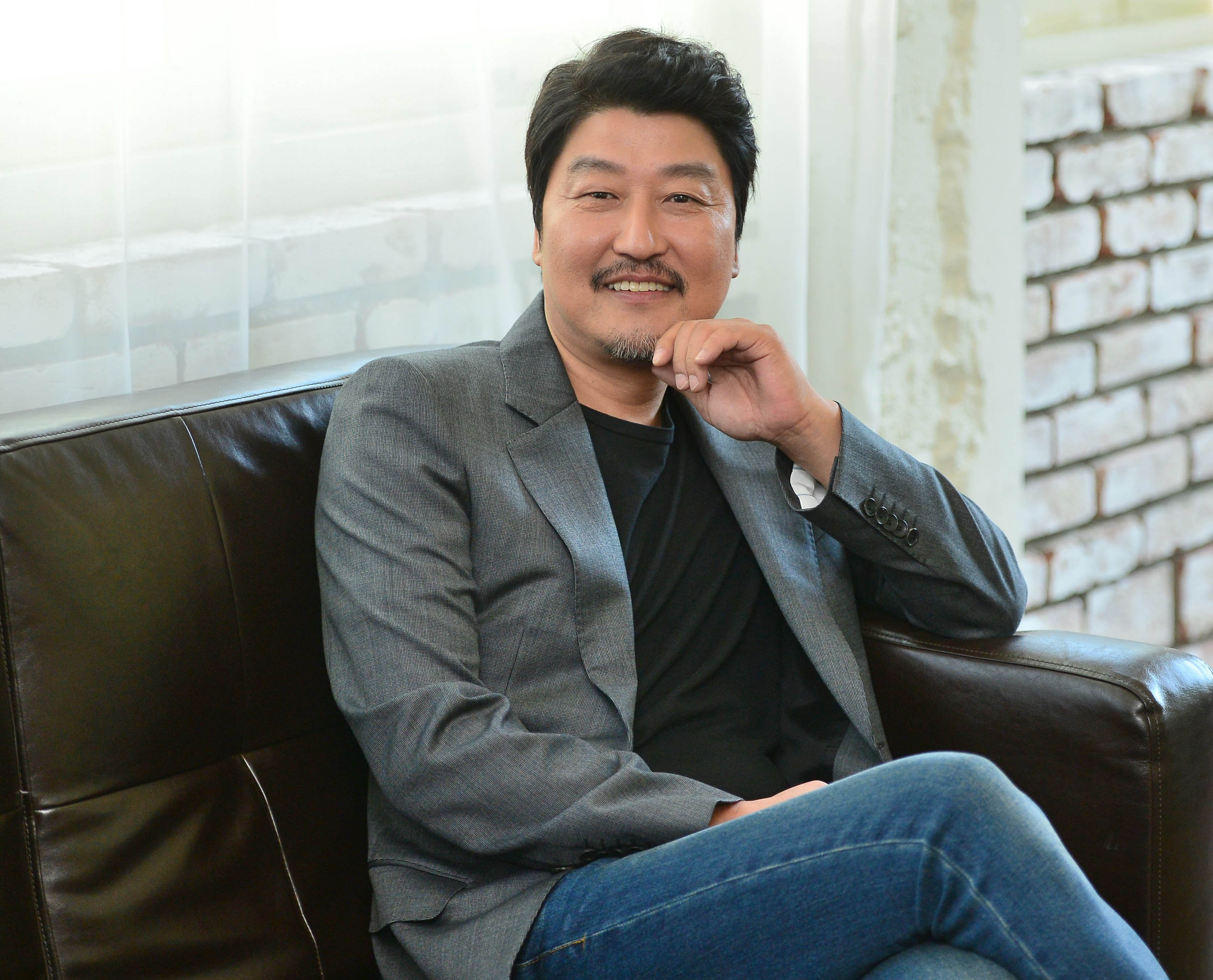  송강호의 모든것! (영화,학력,나이,고향,소속사)