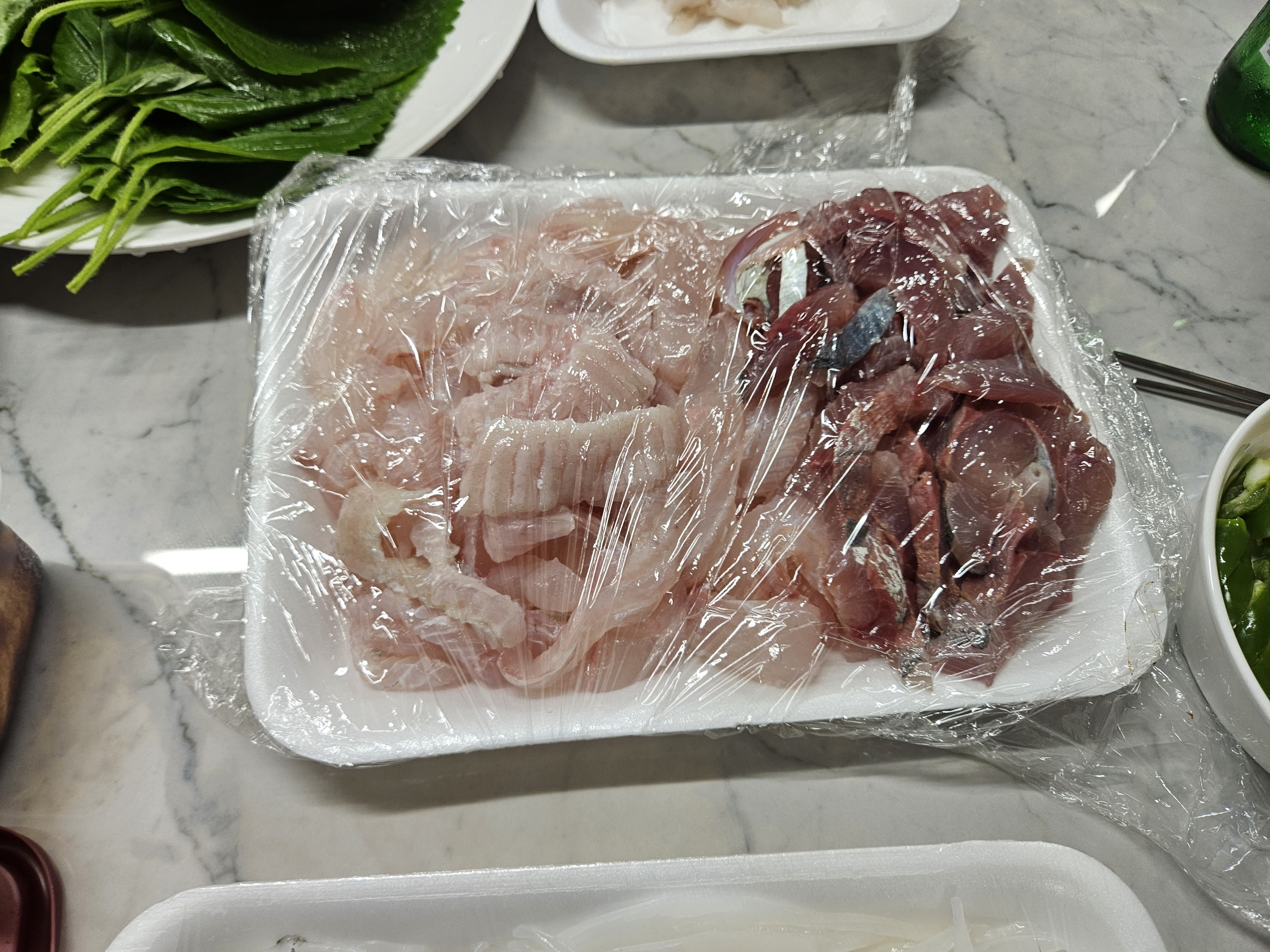 강원도 고성군 거진항 수산물 판매장 거진항 수산물 판매장 거진항 회센터 광어 우럭 무늬오징어 멍개 방어 강원도 고성 고성 가볼만한 곳