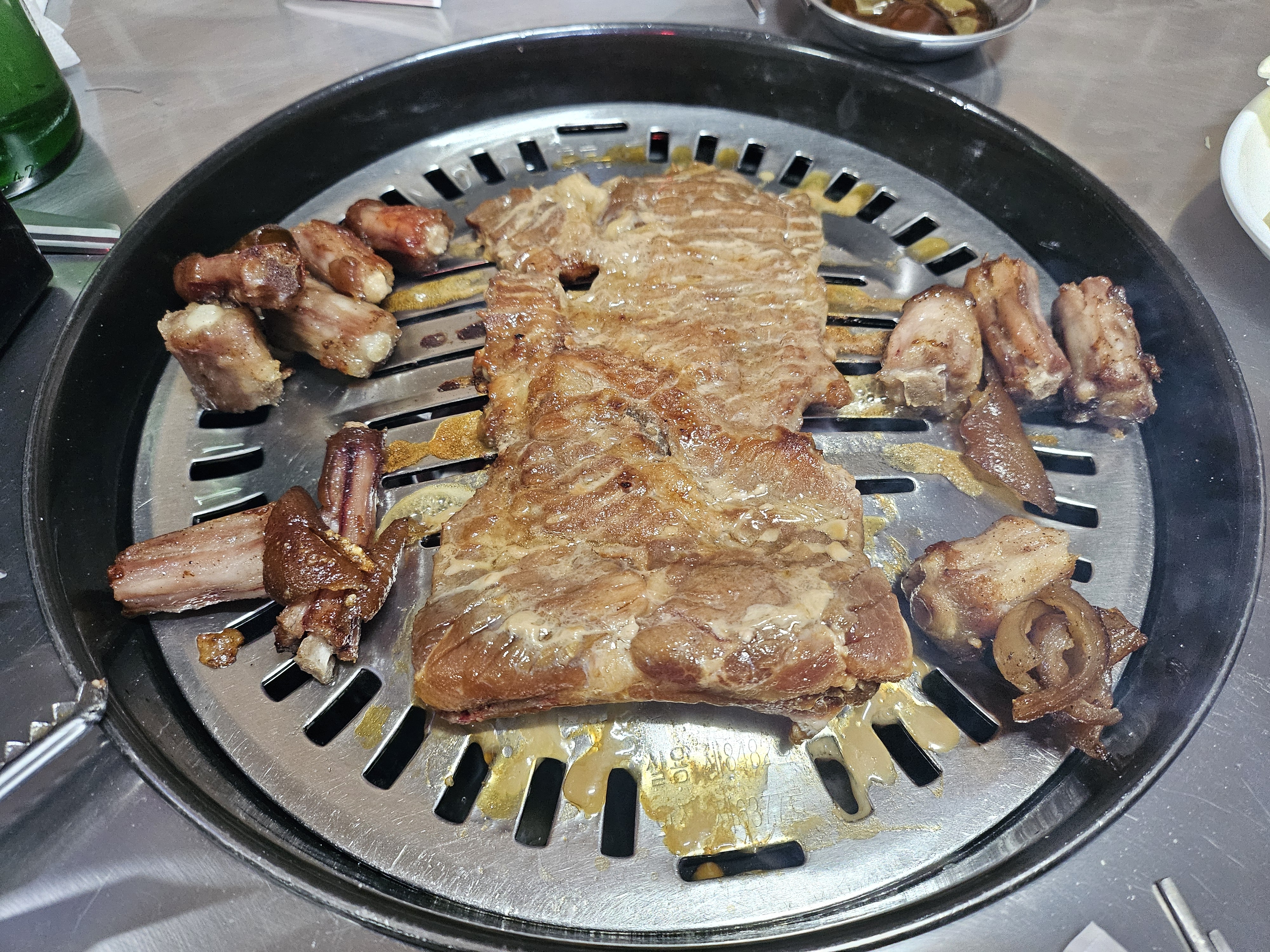 굴다리돼지갈비 이미지