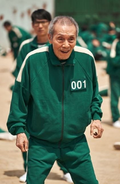  오징어게임 오일남 '배우 오영수' 한국시리즈 1차전 시구 참여