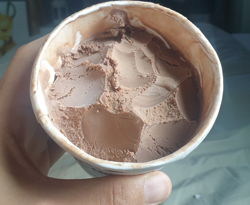  하겐다즈 아이스크림 먹다가.. 당황한 흙수저...